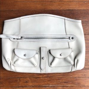 Ruehl No. 925 white clutch